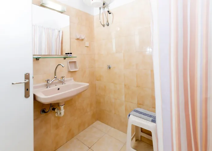 Napoleon Apartmanhotel Guviá