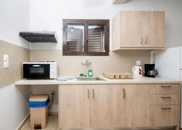 Napoleon מלון דירות 3*