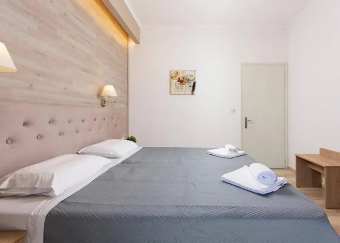 Napoleon 3* גאוביה